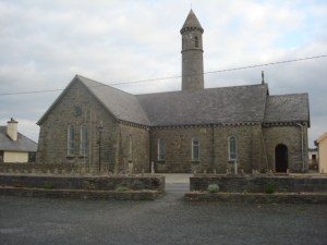 Quilty Church, County Clare Built with funds donated by French people after the rescue of the crew of the Leon XIII. The church porch contains a replica of the Leon XIII in a glass bottle, and the ship's bell stands in front of the altar. Photo: Eddylandzaat Wikipedia.org