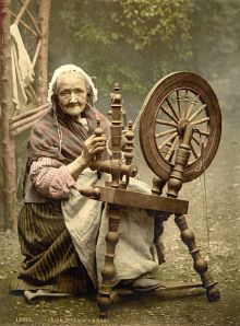 Irish spinning wheel - c 1900 Library of Congress Collection.