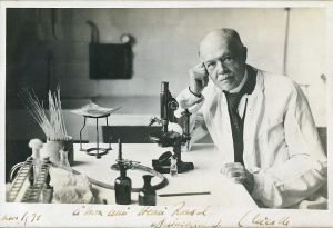 Charles Nicolle received the 1928 Nobel Prize in Medicine for his identification of lice as the transmitter of epidemic typhus. Photo: Roland Huet Wikimedia Commons