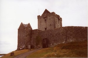 Dunguaire Castle, Kinvara Photo: Angella Streluk Creative Commons