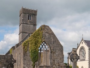 Loughrea Old and New Priory Photo: Andreas F. Borchert  Wikimedia Commons   