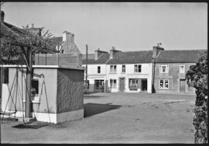 The Square, Kinvara c. 1950 Photo: Cresswell archives